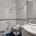 Blue Lagoon St - One Bedroom Apartment Split