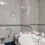 Blue Lagoon St - One Bedroom Apartment Split